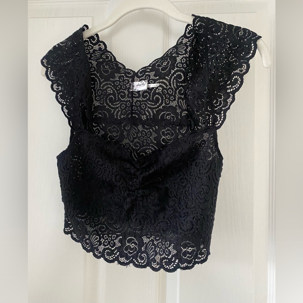 XS free people lace top in black